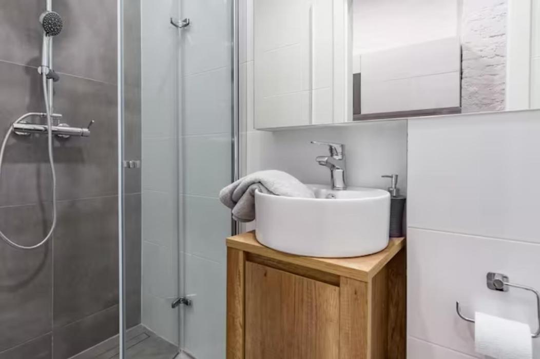 Apartament Kawalerka W Srodmiesciu 22 Łódź Zewnętrze zdjęcie